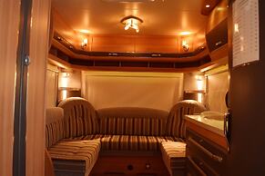 Go Outdoors Caravan Park Nuwara Eliya