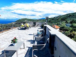 Agriturismo La Lobra