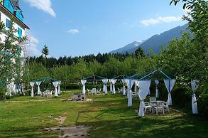 Treebo Trend Celebriti Manali