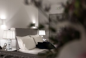 Riva Suites - Adults Only