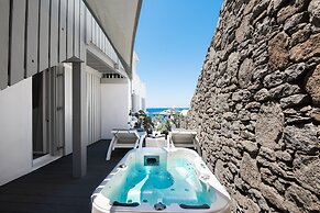 Riva Suites - Adults Only