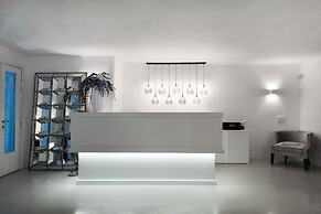 Riva Suites - Adults Only