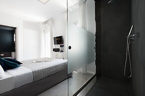 Riva Suites - Adults Only