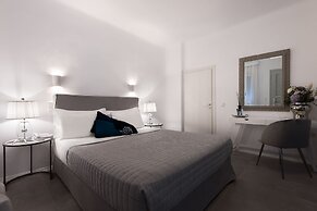 Riva Suites - Adults Only