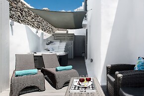 Riva Suites - Adults Only