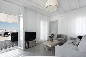 Riva Suites - Adults Only