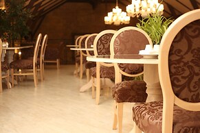 Vintage Hotel