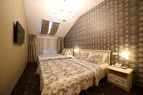 Vintage Hotel