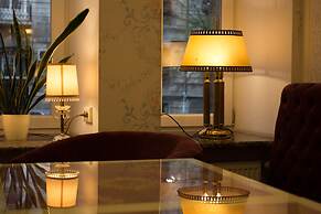 Vintage Hotel