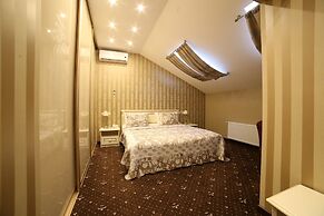 Vintage Hotel