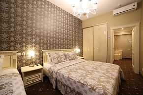 Vintage Hotel