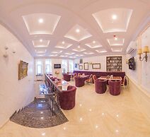 Vintage Hotel