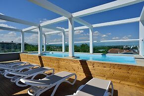 Embassy Hotel & SPA