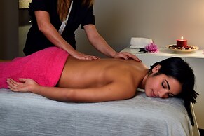 Embassy Hotel & SPA