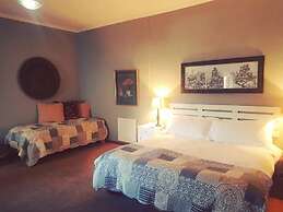 Assegaaibosch Country Lodge