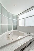 Suntory Business Hotel