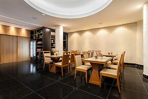 Suntory Business Hotel