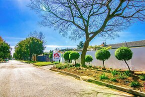 BM Gardens Apartment Hotel