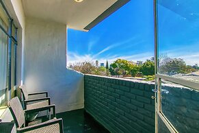 BM Gardens Apartment Hotel