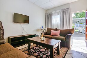 BM Gardens Apartment Hotel