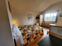 DENALI'S ALASKAN SPRUCE CABINS