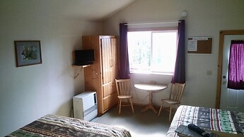 DENALI'S ALASKAN SPRUCE CABINS