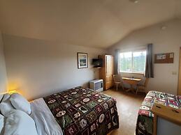 DENALI'S ALASKAN SPRUCE CABINS