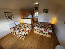 DENALI'S ALASKAN SPRUCE CABINS