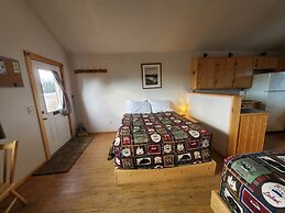 DENALI'S ALASKAN SPRUCE CABINS