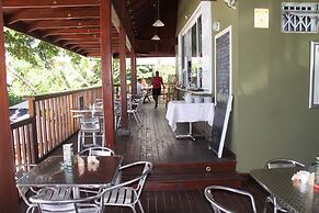 Surfers Self-Catering Chalets