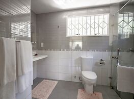 Surfers Self-Catering Chalets