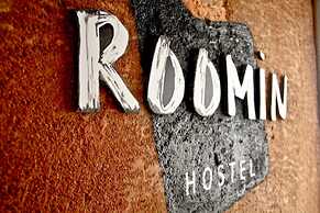 Roomin Hostel