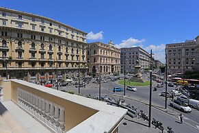 Piazza Bovio 22