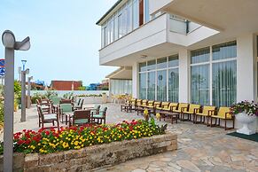 Hotel Caesar (Bed and Breakfast)