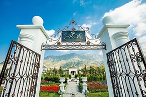 The Blue Sky Khao Kho