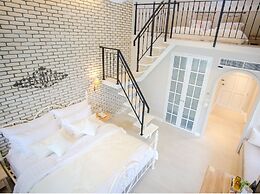 The Blue Sky Khao Kho