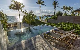 Hurawalhi Island Resort