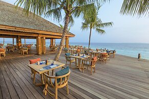 Hurawalhi Island Resort