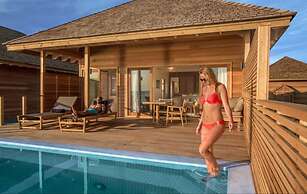 Hurawalhi Island Resort