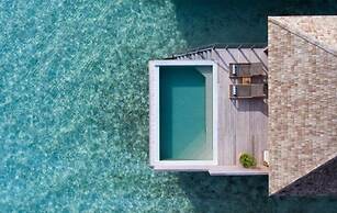 Hurawalhi Island Resort