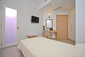 Xenia Hotel