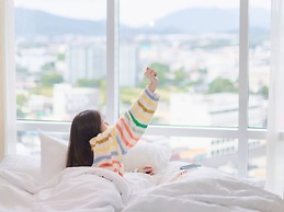 Novotel Phuket City Phokeethra Hotel