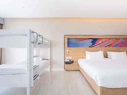 Novotel Phuket City Phokeethra Hotel