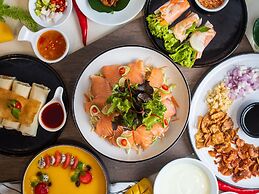 Novotel Phuket City Phokeethra Hotel