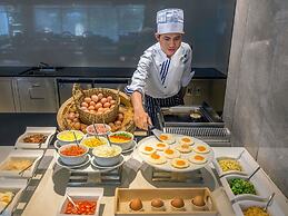 Novotel Phuket City Phokeethra Hotel
