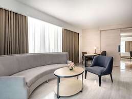 Novotel Phuket City Phokeethra Hotel