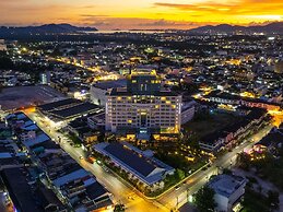 Novotel Phuket City Phokeethra Hotel