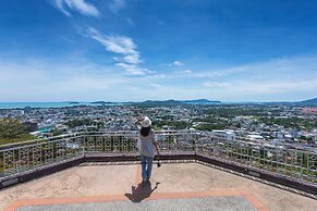 Novotel Phuket City Phokeethra Hotel