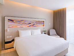 Novotel Phuket City Phokeethra Hotel