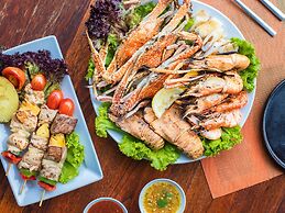 Novotel Phuket City Phokeethra Hotel